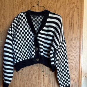 HYFVE Black and White Checkered Women's cropped cardigan